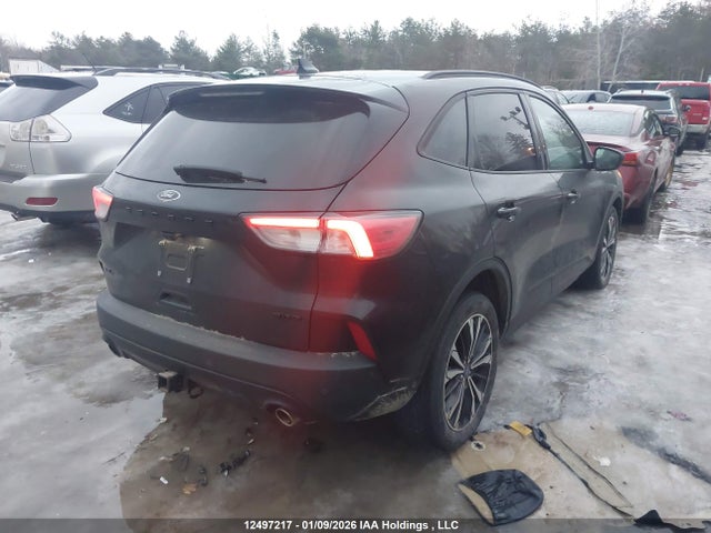 1FMCU9H9XNUA49453 Ford ESCAPE SEL