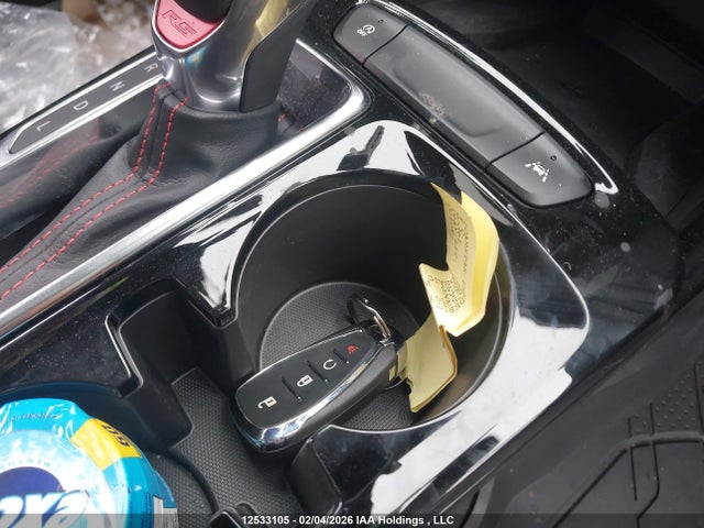 KL77LJE23SC270702 Chevrolet Trax 2rs