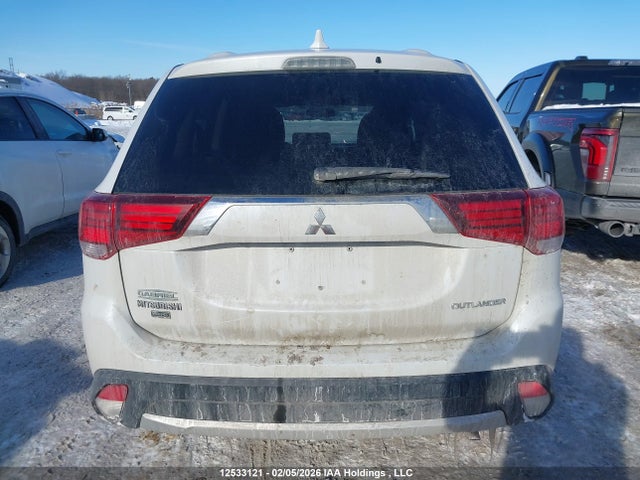 Mitsubishi Outlander Es 2018 JA4AZ2A38JZ608161 Image 17