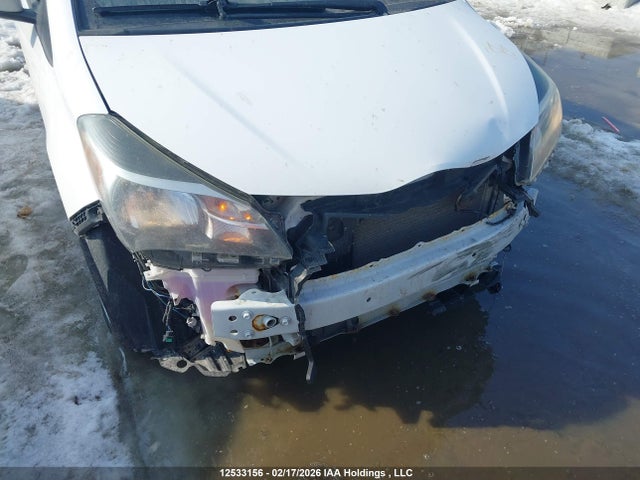 VNKKTUD3XGA065381 Toyota YARIS LE