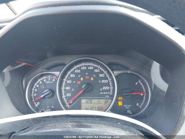 VNKKTUD3XGA065381 Toyota YARIS LE