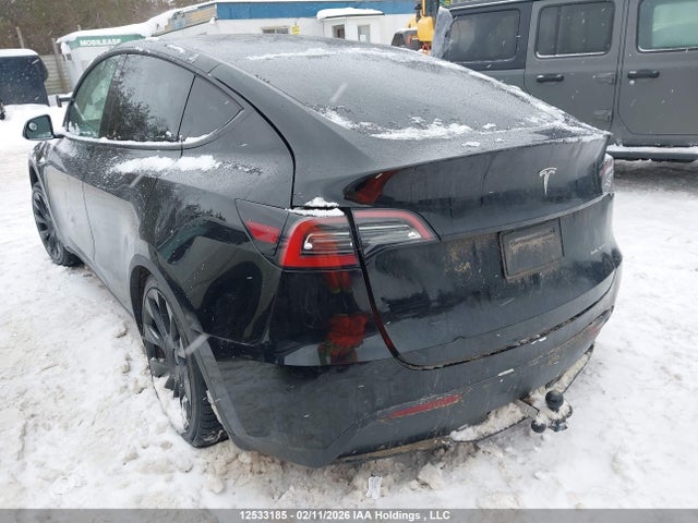 7SAYGDEE1NF414295 Tesla Model Y Long Range