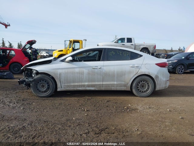 5NPD74LF9HH142379 Hyundai Elantra Le