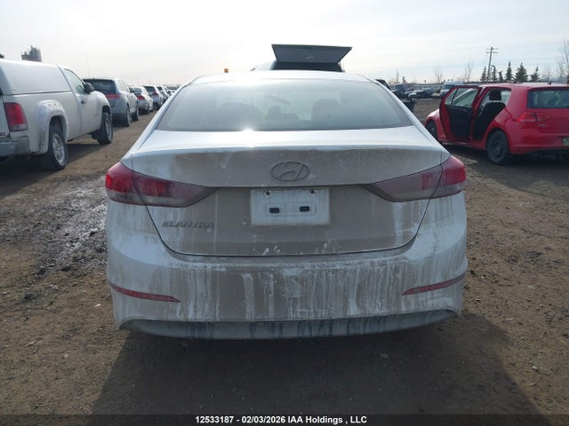 5NPD74LF9HH142379 Hyundai Elantra Le