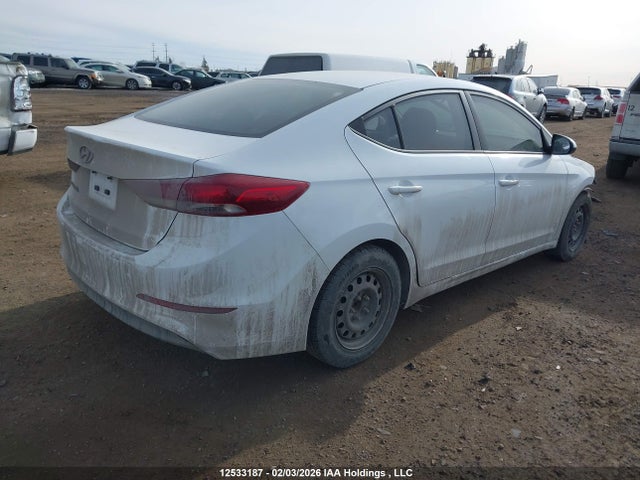 5NPD74LF9HH142379 Hyundai Elantra Le