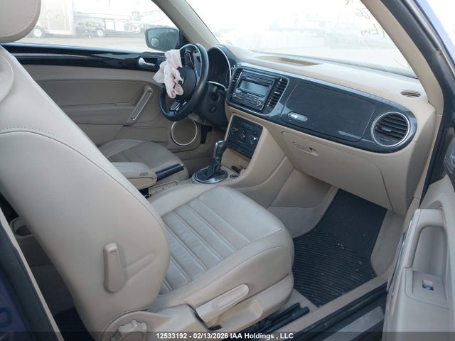 12533192 :رقم المزاد ، 3VWV67AT4CM643326 vin ، 2012 Volkswagen Beetle Turbo مزاد بيع