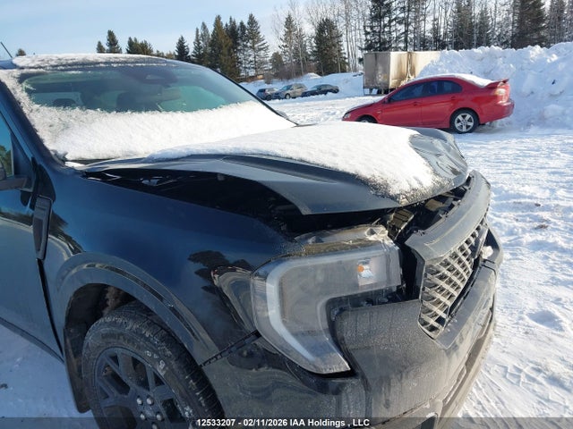 3FTTW8SAXSRB05146 Ford Maverick Lariat