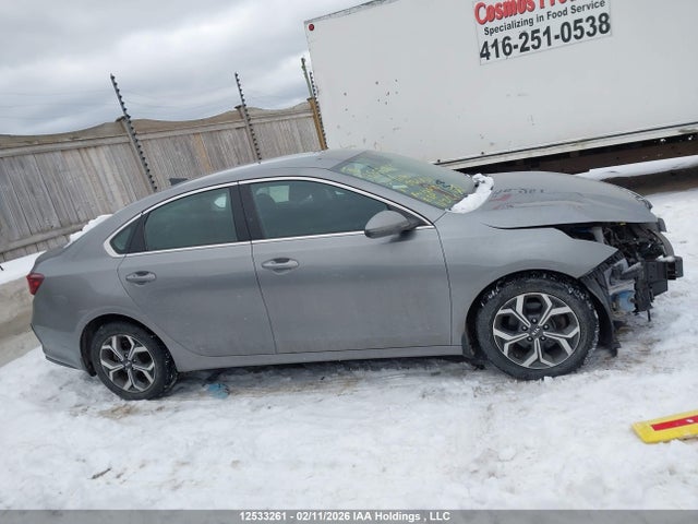 3KPF54AD0ME321831 KIA Forte Ex/ex Premium/ex+