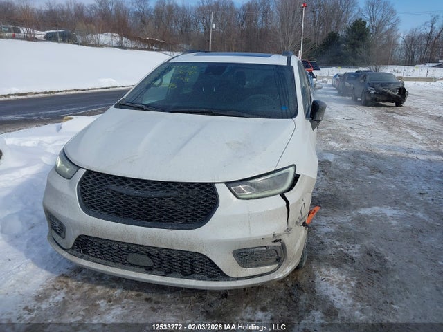 Chrysler Pacifica Limited 2025 2C4RC1GG8SR593395 Image 12
