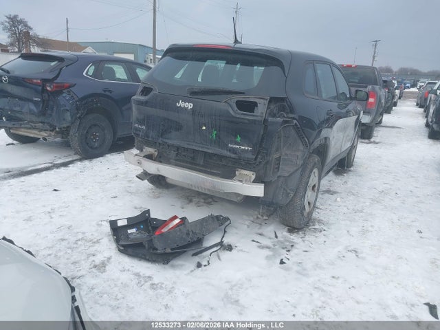 1C4PJMAB6HW558463 Jeep Cherokee Sport
