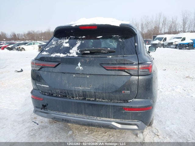 12533282 :رقم المزاد ، JA4J4VA84SZ624628 vin ، 2025 Mitsubishi Outlander مزاد بيع
