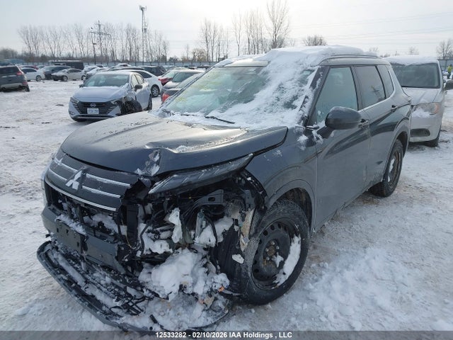 12533282 :رقم المزاد ، JA4J4VA84SZ624628 vin ، 2025 Mitsubishi Outlander مزاد بيع