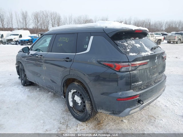 12533282 :رقم المزاد ، JA4J4VA84SZ624628 vin ، 2025 Mitsubishi Outlander مزاد بيع