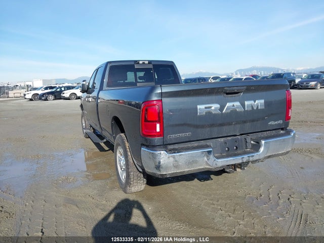 RAM 3500 Big Horn 2026 3C63R3HLXTG204122 Image 3