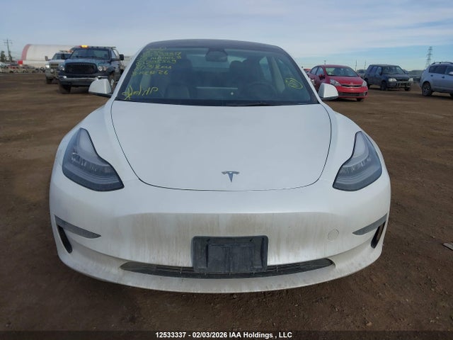 5YJ3E1EB5NF295569 Tesla MODEL 3