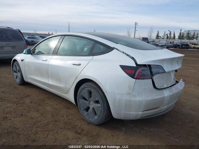 5YJ3E1EB5NF295569 Tesla MODEL 3
