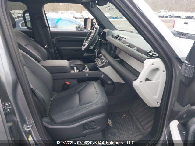 Продажа на аукционе авто 2024 Land Rover Defender 110 P300 S, vin: SALEJ7EX0R2272835, номер лота: 12533339
