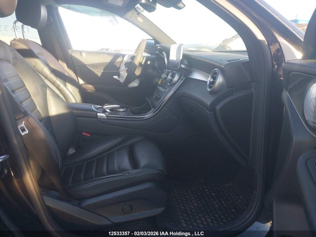 WDC0G4KB1KV138258 Mercedes-Benz Glc 300 4matic