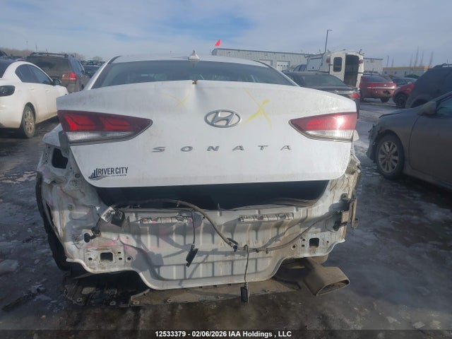 5NPE24AF1JH690565 Hyundai SONATA SE