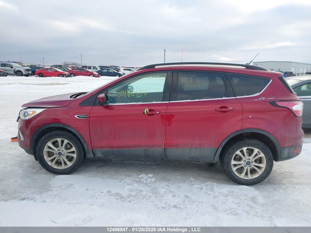 1FMCU9H99JUC23510 Ford ESCAPE SEL