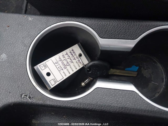 KMHD25LHXGU267560 Hyundai Elantra Gt Gl