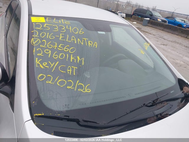 KMHD25LHXGU267560 Hyundai Elantra Gt Gl