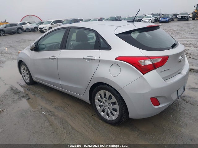 KMHD25LHXGU267560 Hyundai Elantra Gt Gl
