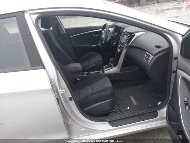 KMHD25LHXGU267560 Hyundai Elantra Gt Gl