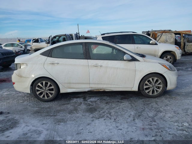 KMHCT4AE8HU205006 Hyundai ACCENT SE