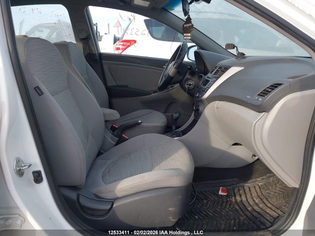 KMHCT4AE8HU205006 Hyundai ACCENT SE