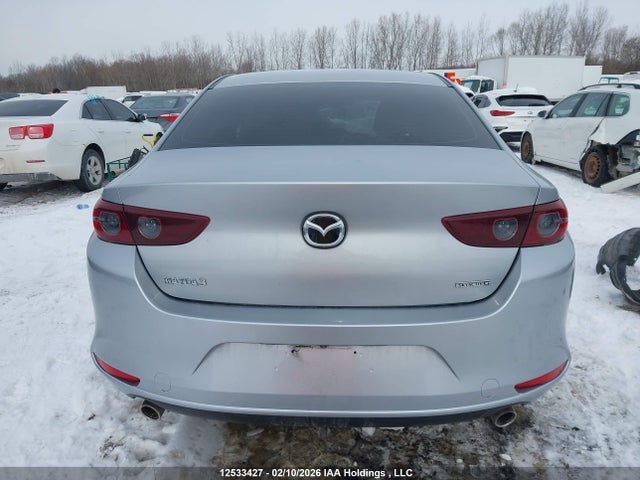 JM1BPAB72K1130010 Mazda MAZDA3