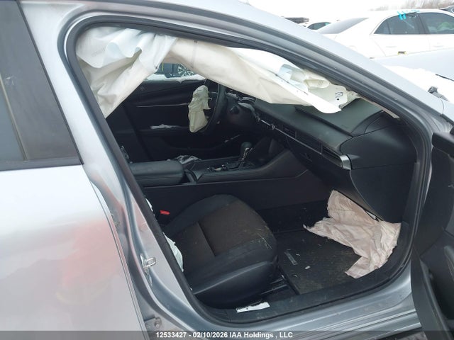 JM1BPAB72K1130010 Mazda MAZDA3