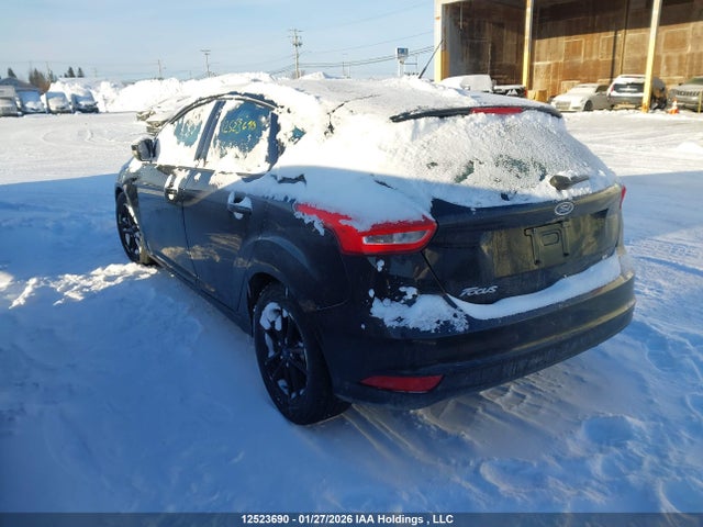 1FADP3K29JL296803 Ford FOCUS SE