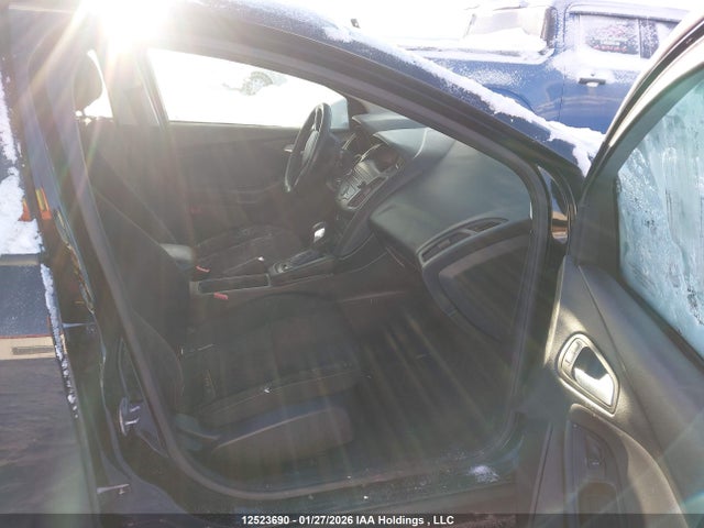 1FADP3K29JL296803 Ford FOCUS SE