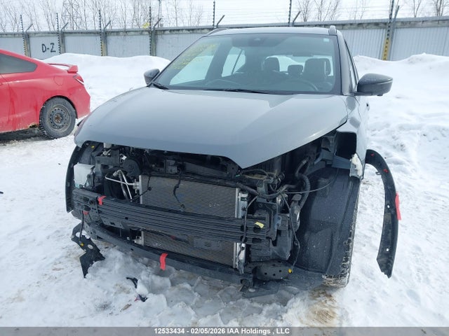 3N1CP5DV8RL530988 Nissan KICKS SR