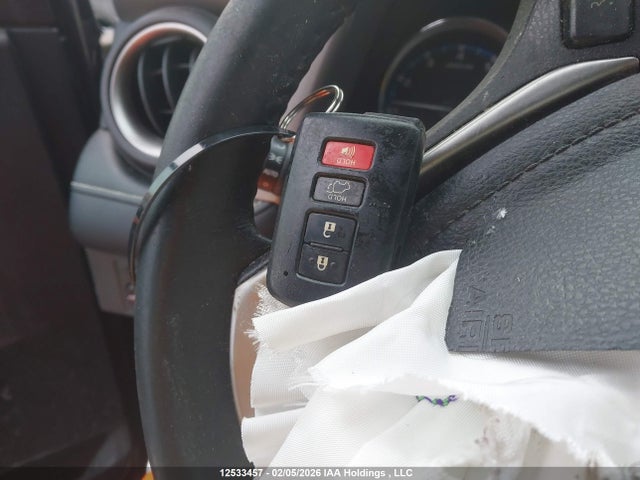 Toyota Rav4 Xle 2018 2T3RFREV5JW786518 Image 11