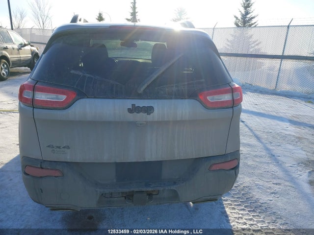 1C4PJMCS1GW161724 Jeep Cherokee North