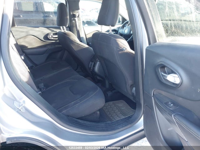 1C4PJMCS1GW161724 Jeep Cherokee North