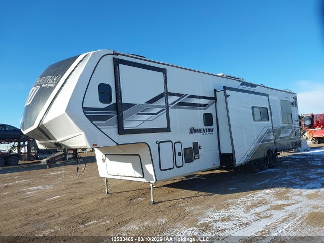573FM4733TBB05125 Grand Design Recreational