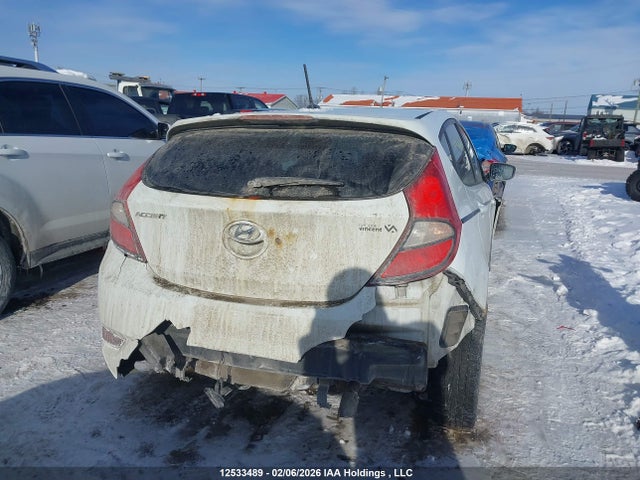 KMHCT5AE1FU203732 Hyundai ACCENT SE