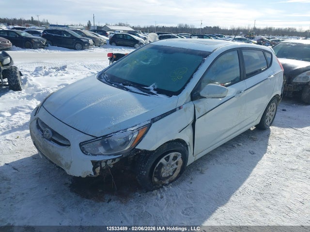 KMHCT5AE1FU203732 Hyundai ACCENT SE