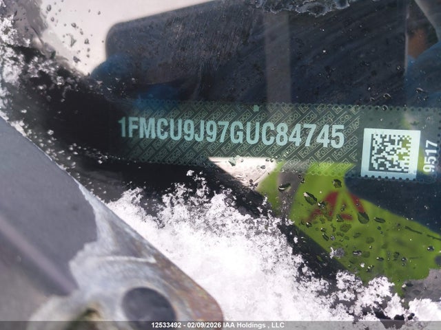 1FMCU9J97GUC84745 Ford Escape Titanium
