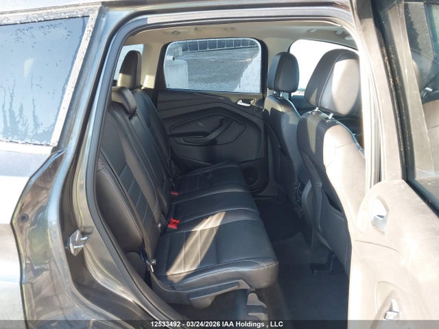 1FMCU9J97GUC84745 Ford Escape Titanium