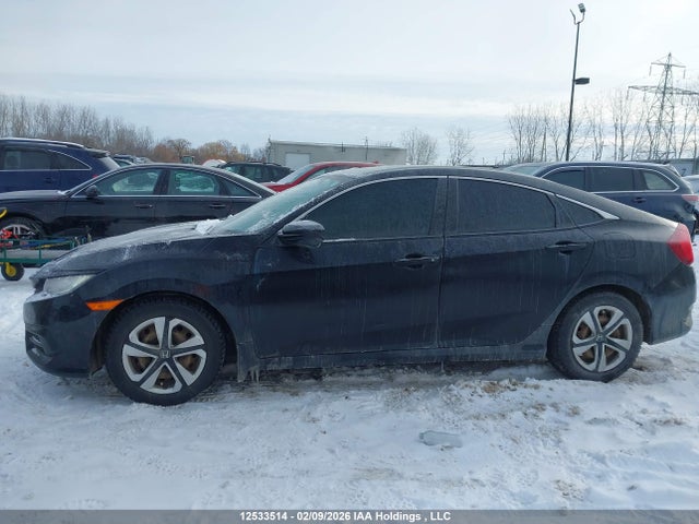 12533514 :رقم المزاد ، 2HGFC2E52JH004664 vin ، 2018 Honda Civic Lx مزاد بيع