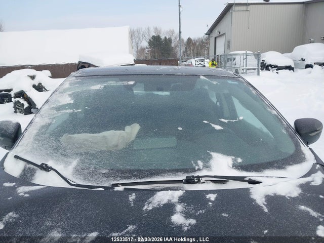 JN1BJ1CP0JW184040 Nissan Qashqai S 4dr2wd