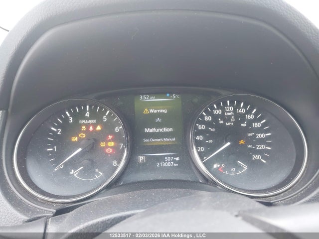 JN1BJ1CP0JW184040 Nissan Qashqai S 4dr2wd
