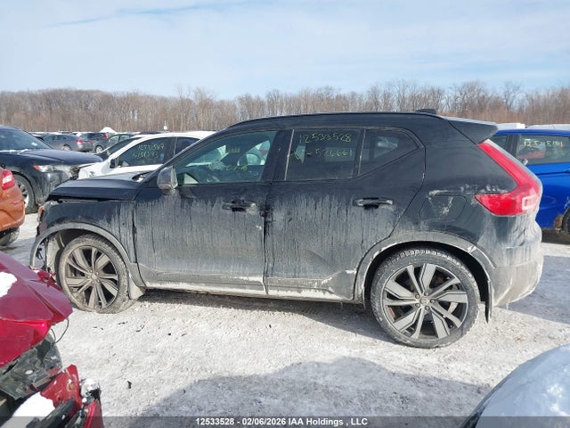 YV4ED3UR4M2526661 Volvo XC40