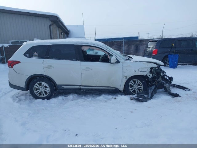 Mitsubishi Outlander Es 2019 JA4AZ2A35KZ605199 Image 13