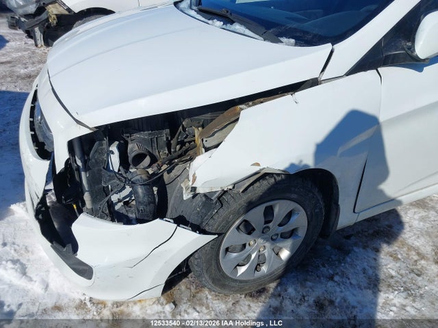 12533540 :رقم المزاد ، KMHCT5AE1FU234155 vin ، 2015 Hyundai Accent مزاد بيع