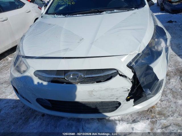 12533540 :رقم المزاد ، KMHCT5AE1FU234155 vin ، 2015 Hyundai Accent مزاد بيع